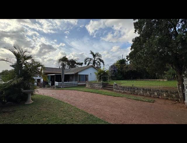 3 BEDROOM HOUSE FOR SALE IN OVERPORT